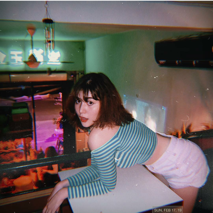 Qua một vài thao tác tìm kiếm, được biệt Wilson Nhật Anh gần đây xuất hiện khá nhiều trong các video giải trí được đăng tải trên Youtube và các fanpage dành cho giới trẻ. Hot girl mang hai dòng máu Việt - Mỹ này rất dễ gây ấn tượng với người đối diện khi sở hữu khuôn mặt rất xinh đẹp, mang nhiều những đường nét rất Tây.