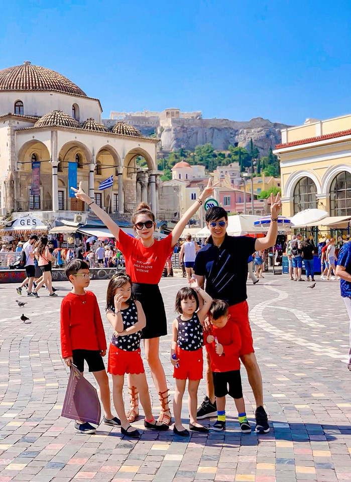 Từ vụ chia tay của loạt sao đình đám châu Á như: Song Joong Ki - Song Hye Kyo hay Lý Thần - Phạm Băng Băng... những cặp sao càng yêu lâu càng mặn nồng như Lý Hải - Minh Hà có lẽ đang dần trở thành "của hiếm" trong showbiz Việt. Ảnh: FBNV.