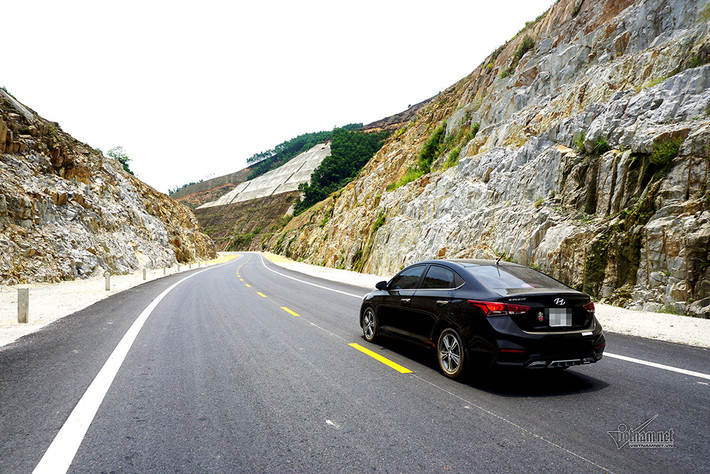 Đến nay, giai đoạn 1 của dự án đã thực hiện khoảng 95%, các hạng mục chính đoạn Km0 – Km66 như cầu, cống,công trình, thảm bê tông nhựa...đã cơ bản hoàn thành.