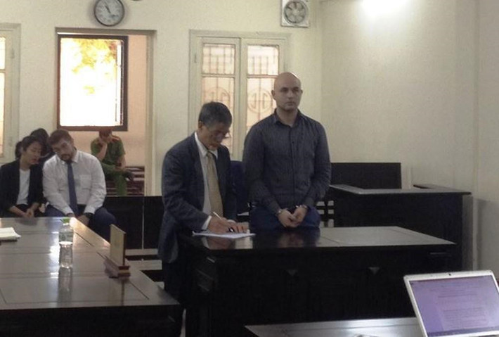 Tháng 9/2018, TAND Hà Nội tuyên mức án 3 năm tù cho Roman Zmajkovic, tội phạm ấu dâm quốc tịch Slovakia 33 tuổi. Theo một phóng sự điều tra của báo Lao Động, đây là lần thứ chín Zmajkovic nhập cảnh vào Việt Nam. Ảnh: SCMP.