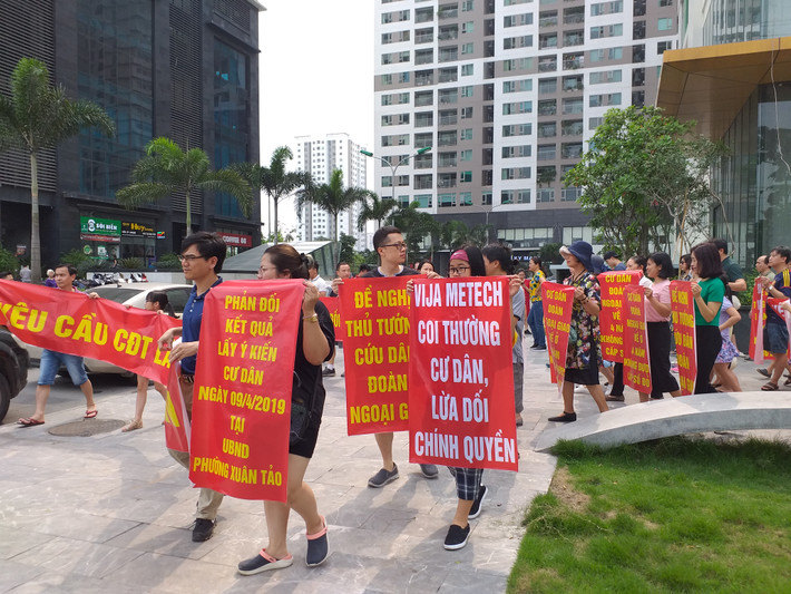 Cũng theo bà Thái, cư dân nơi đây mong muốn các cấp chính quyền xử lý đơn thư và phải thực hiện đúng theo cam kết.