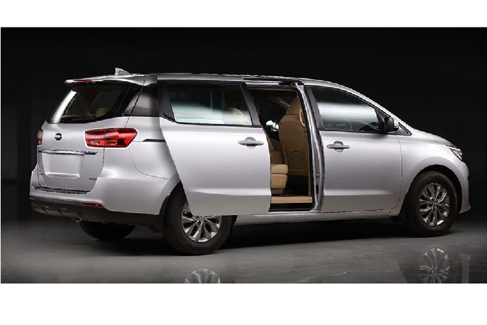 Đi kèm với đó là trang bị hộp số tự động 8 cấp, hệ dẫn động cầu trước và chế độ lái thể thao.