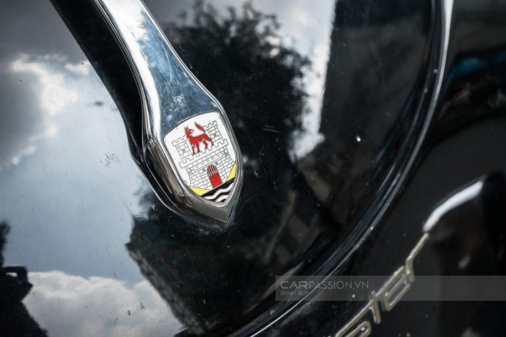 Được biết, để có được vẻ ngoài “hoàn hảo” như hiện tại, chiếc xe đã phải trải qua một thời gian phục chế khá dài cùng với nhiều công sức cũng như niềm đam mê của vị chủ xe, cũng như những người thợ xe tâm huyết.