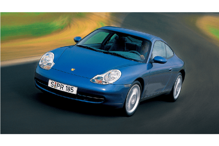 Boxster đầu tiên không phải là mẫu xe Porsche duy nhất sử dụng kiểu đèn pha kỳ quặc. Porsche 911 thế hệ 996 là một sự khác biệt lớn khỏi những mẫu xe trước đó, vốn luôn sử dụng thiết kế đèn pha hình tròn đặc trưng thương hiệu. Chính vì lẽ đó mà cho tới nay, 996 vẫn là thế hệ 911 rẻ nhất. 