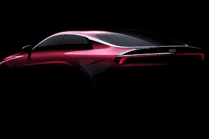 Sau khi được bán ra, cùng với Hyundai Sonata – Kia Optima sẽ cũng cố vị trí và gia tăng sức cạnh tranh với các ‘’ông lớn’’ lâu đời của Nhật Bản như Toyota Camry hay Honda Accord, vốn đang chiếm thị phần rất lớn trong phân khúc sedan hạng D phổ thông tại thị trường Bắc Mỹ, và một số thị trường khác trên toàn cầu.