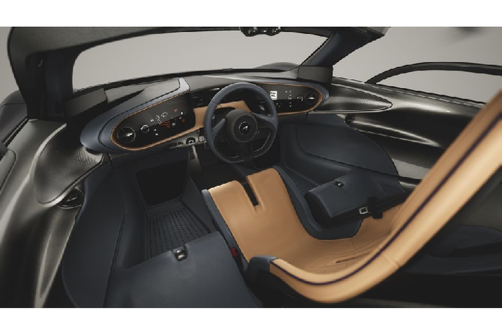 McLaren Speedtail McLaren Speedtail có thiết kế vị trí ghế ngồi người lái ở chính giữa với hai ghế hành khách ở hai bên, giống như mẫu F1 huyền thoại. Chỉ riêng điều này thôi là đủ để nó lọt vào danh sách.