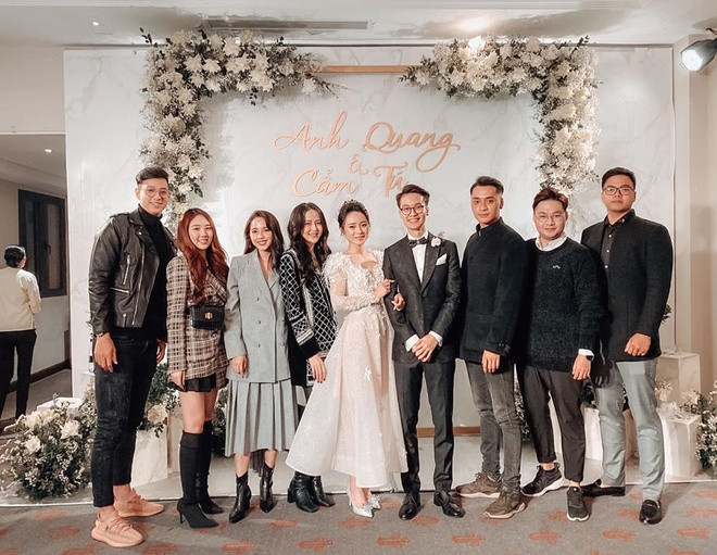 Tình yêu rich kid kết thúc bằng đám cưới đẹp như cổ tích tại Hà Nội.