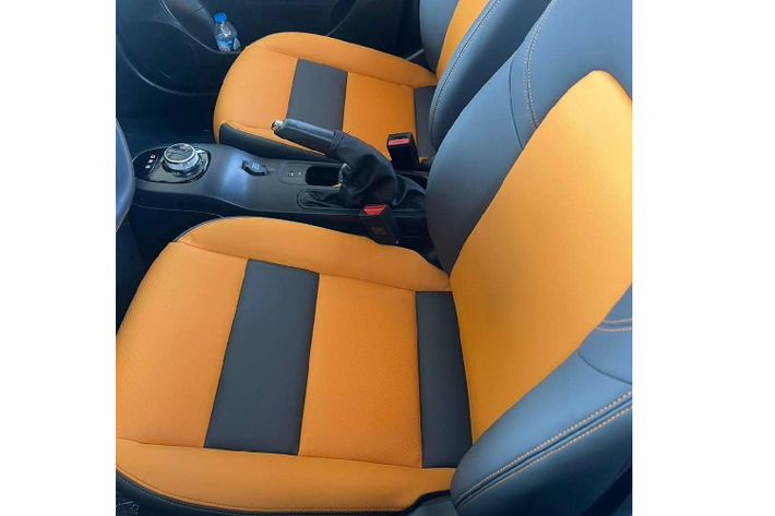 Hãng xe Việt đã mở nhận đặt cọc VinFast VF5 Plus từ ngày 10/12/2022 và dự kiến bàn giao xe đến tay khách hàng vào tháng 4/2023. Giá xe được công bố khi ra mắt là 458 triệu đồng (không bao gồm pin) và 538 triệu đồng (đã bao gồm pin).