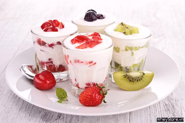 Sữa chua tốt cho sức khỏe là điều khó phủ nhận. Tuy nhiên, lợi ích chỉ có được khi bạn chọn được loại sữa chua đảm bảo chất lượng. Nếu gặp 4 loại sữa chua không nên mua dưới đây, tốt nhất tránh xa kẻo tiền mất tật mang.