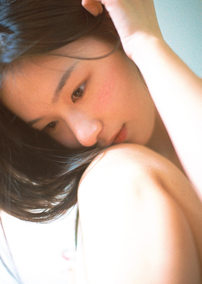 Không chỉ ở Trung Quốc, Hồ Hiểu cũng là cái tên khiến rất nhiều fan Việt điêu đứng.