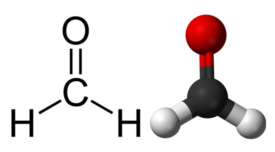 Formaldehyde được trộn vào công thức của nhiều sản phẩm nhằm mục đích khử trùng, chống mốc nên rất độc hại. Ảnh: blogspot.