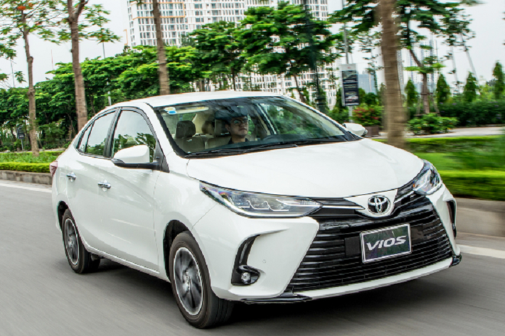 Cứ theo đà này, nếu tháng cuối cùng của năm đạt doanh số tốt, mẫu sedan quốc dân nhà Toyota rất có thể sẽ trở thành chiếc xe bán chạy nhất Việt Nam trong năm 2022. Hiện Toyota Vios đang được phân phối tại Việt Nam với 6 phiên bản, giá bán dao động từ 483-635 triệu đồng.