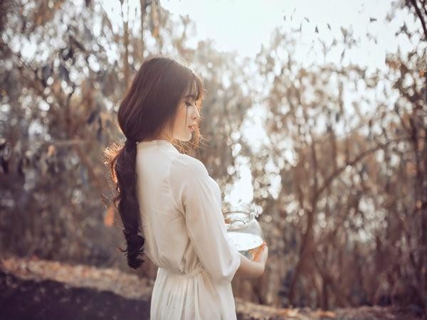 1. Oán trách cuộc sống, cảm thấy ông trời không công bằng. Trong cuộc sống, ai cũng có lúc đối diện với khó khăn, bế tắc. Người bản lĩnh sẽ bình tâm đánh giá sự việc, tìm cách vượt qua. Ngược lại, người nhu nhược chỉ biết than thở, đổ lỗi cho số không may.