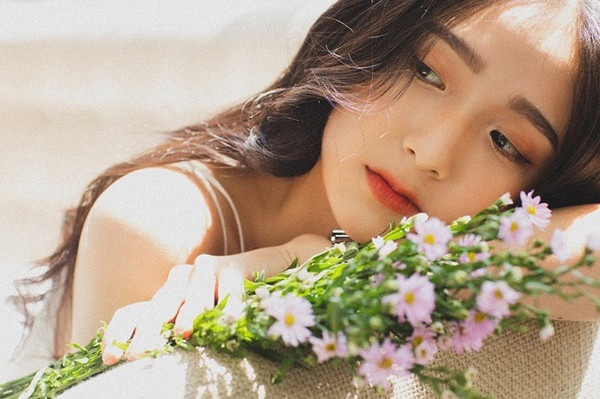 Ngược lại, phụ nữ đòi hỏi chu cấp mọi thứ sẽ nhanh chóng khiến nam giới cảm thấy nhàm chán. Dù bản lĩnh, tất cả gánh nặng kinh tế dồn lên vai một người đôi lúc sẽ khiến nam giới cảm thấy mệt mỏi, không được sẻ chia.