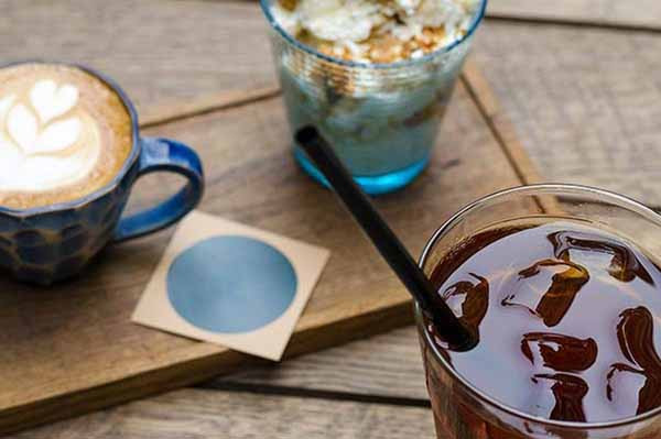 Người có chế độ ăn nhiều calo. Nghiên cứu chỉ ra, mỡ nội tạng tăng cao nếu dùng nhiều thực phẩm có hàm lượng calo lớn. Khi mỡ nội tạng tăng quá mức, cơ thể sẽ xuất hiện các bất thường trong bài tiết hormone, làm suy giảm chức năng hạ đường huyết của insulin từ đó dẫn đến tình trạng kháng insulin. Theo thời gian, điều này làm tăng nguy cơ mắc bệnh tiểu đường tuýp 2 và các bệnh tim mạch.