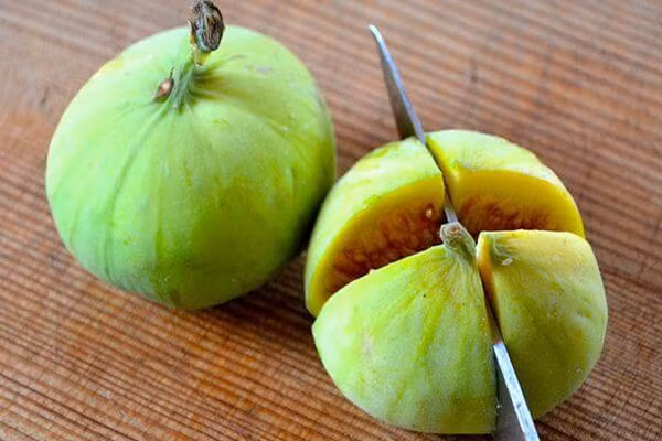 Với nhiều chất dinh dưỡng và đặc tính nổi trội, quả sung là loại quả có khả năng tăng cường sức khỏe và ngăn ngừa các loại bệnh tật. Ảnh: massageishealthy.