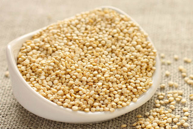 Không chỉ tốt cho dạ dày và hệ tiêu hóa, hạt diêm mạch (hạt quinoa) còn được các chuyên gia khuyên dùng mỗi ngày để có vòng 3 đẹp như ý. Ảnh: chefjob.