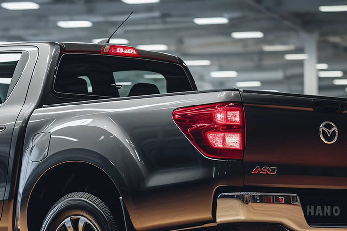 Nhiều khả năng Mazda BT-50 2025 sẽ tiếp tục dùng động cơ cũ. Ở phiên bản hiện tại, mẫu xe bán tải này chia sẻ động cơ với Isuzu D-Max. Tại thị trường Úc, Mazda BT-50 dùng động cơ diesel tăng áp, dung tích 3.0L với công suất tối đa 190 mã lực và mô-men xoắn cực đại 450 Nm.