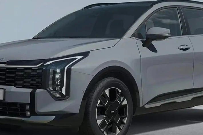 Lượng nhiên liệu tiêu thụ trung bình của động cơ xăng là 12,3 km/lít (khoảng 8,13 lít/100 km). Con số tương ứng của động cơ LPi là 9,2 km/lít (10,8 lít/100 km). Động cơ hybrid tiết kiệm xăng nhất với mức trung bình 16,3 km/lít (6,13 lít/100 km).