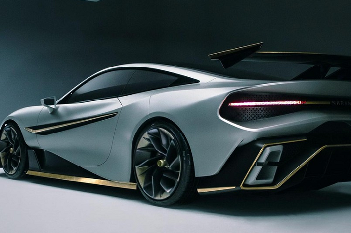 Theo đuổi những đối thủ đã thành danh như Bugatti Chiron Super Sport 300+ sẽ là chuyện không dễ dàng, nhưng công ty khởi nghiệp đang tỏ ra tự tin vào mẫu xe sắp ra mắt của mình. Bản thân chiếc xe sẽ hạn chế sản xuất chỉ 49 chiếc và sẽ được chế tạo hoàn toàn ở Đức. Thú vị hơn, Naran sẽ sử dụng thiết lập khung gầm và hê thống treo của BMW M8, cùng với đó là một số điều chỉnh nghiêm túc tới trục bánh, khung phụ, thanh chống lật, và nhiều bộ phận khác.