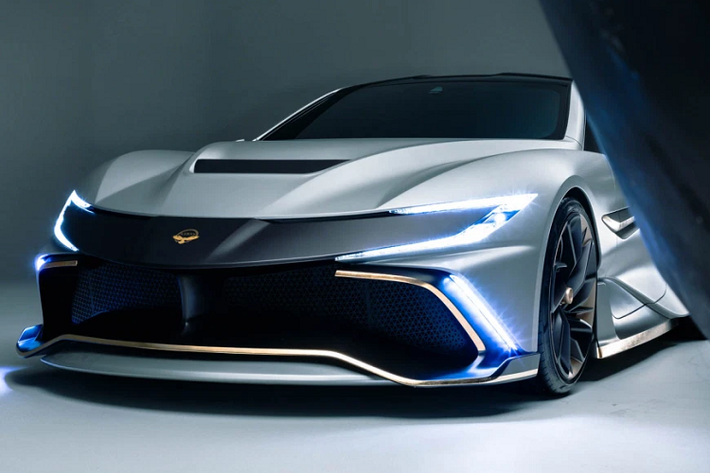 Hộp số 8 cấp ZF nổi tiếng của BMW sẽ chịu trách nhiệm việc chuyển số. Đồng thời, siêu xe tân tiến này sẽ có hệ dẫn động AWD mà có thể chuyển thành dạng RWD chỉ bằng một nút bấm. Ở bên trong, 4 ghế ngồi lấy cảm hứng từ mẫu xe đua GT3 sẽ được bao bọc bởi sợi carbon và các chất liệu xịn khác. Trên phương diện hiệu suất vận hành, công ty tuyên bố rằng Naran sẽ có thể gia tốc từ 0-96 km/h trong dưới 2,3 giây, đạt tốc độ 160 km/h trong 4,56 giây, và chạm tốc độ tối đa trên 370 km/h.