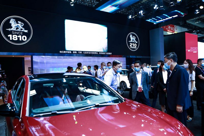 Tại sự kiện ôtô hiếm hoi được diễn ra giữa đại dịch Covid-19, David Guerin, Tổng Giám đốc liên doanh Dongfeng Peugeot chia sẻ: "Trong suốt lịch sử 210 năm, với tinh thần đổi mới không ngừng, thương hiệu Peugeot đã luôn cố gắng cải thiện trải nghiệm lái xe cho người dùng, và luôn nỗ lực để là người tiên phong trong lĩnh vực thiết kế và công nghệ ôtô."