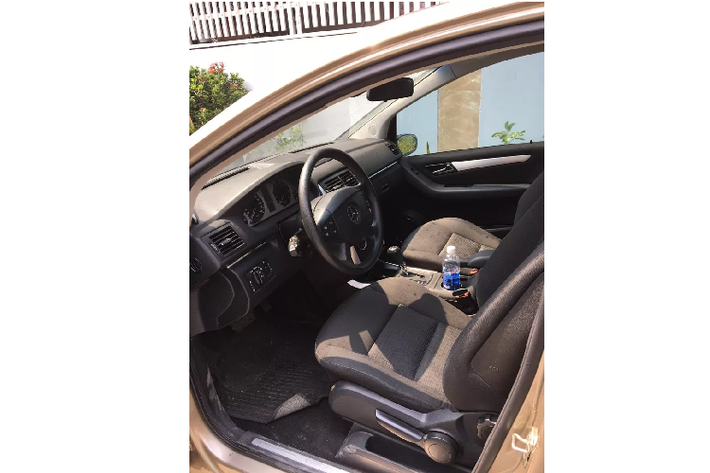 Khi lựa chọn một dòng xe đa dụng phục vụ gia đình với không gian rộng rãi, người tiêu dùng có xu hướng chọn mua các mẫu MPV. Giá bán trong phân khúc MPV tại Việt Nam hiện tại dao động khá rộng từ 500 triệu cho các mẫu Suzuki Ertiga hay Mitsubishi Xpander, từ 800 triệu cho Toyota Innova và trên 1 tỷ cho Kia Sedona hay Ford Tourneo,...