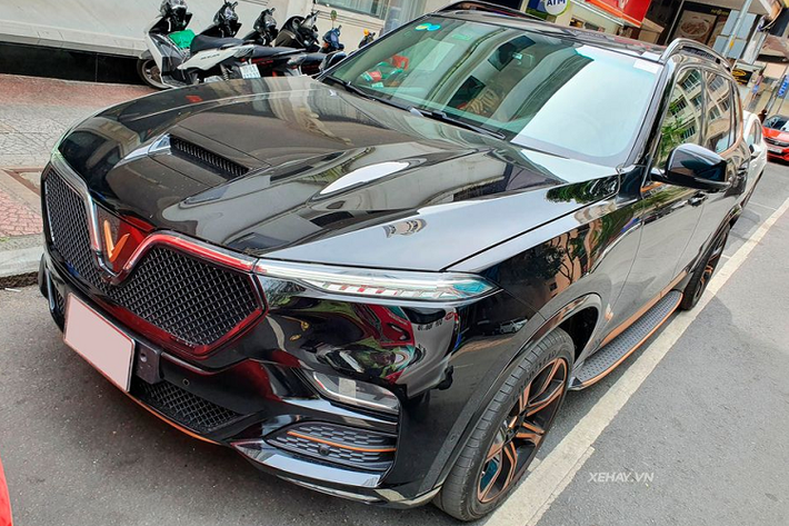 Chú trọng đặc biệt đến sự tiện nghi và thoải mái, VinFast President sở hữu không gian cabin với nhiều trang bị xịn xò như hàng ghế sau với các tính năng massage, sưởi và thông gió cho hàng ghế thứ nhất và thứ hai.