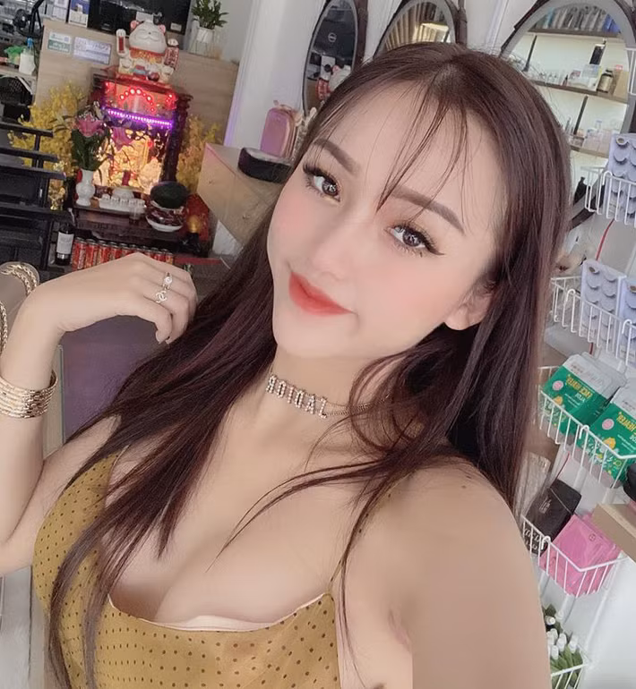 Tối 12/6, tin từ Công an tỉnh Thừa Thiên Huế cho biết Phòng CSĐT tội phạm về ma túy đang tạm giữ 3 người để điều tra về hành vi buôn bán, tàng trữ và sử dụng trái phép chất ma túy.