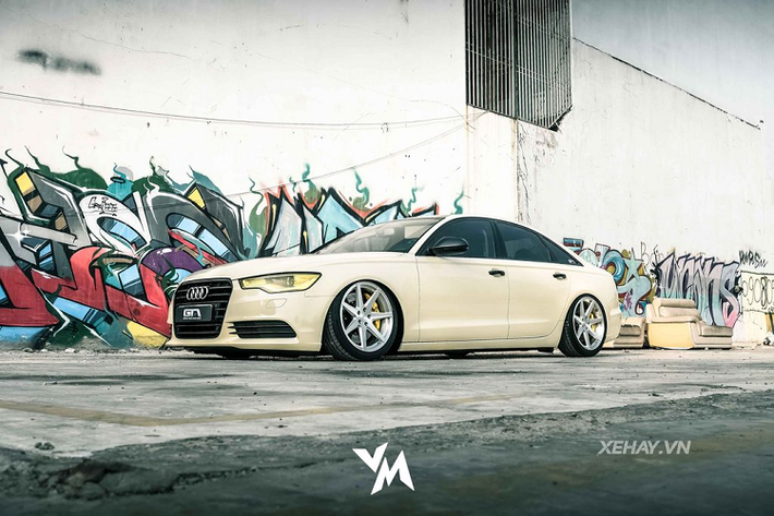 Đối với chiếc Audi A6 phong cách Stance trong bài viết thuộc phiên bản 2013, đây cũng là chiếc A6 duy nhất tại Việt Nam mang gói độ này.