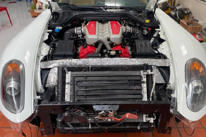 Sau khi được đại gia Đặng Lê Nguyên Vũ bán lại, chiếc siêu xe Ferrari 599 GTB Fiorano đã được chủ mới đánh bóng cũng như trang bị "bộ giáp" để bảo vệ màu sơn trắng đã được sơn đổi màu. Ngoài ra, hiện chiếc siêu xe Ferrari 599 GTB Fiorano đã được nâng cấp lên hệ thống ống xả của hãng FI. Siêu xe Ferrari 599 GTB Fiorano chính là đàn anh của Ferrari F12 Berlinetta có không dưới 6 chiếc tại Việt Nam.