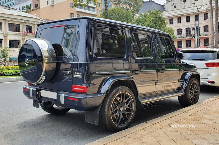 Thêm một điểm đáng chú ý nữa trên Mercedes-AMG G63 Gewinner MBS là trần xe mang hiệu ứng bầu trời sao lấp lánh - đây vốn là tùy chọn siêu sang của xe Rolls-Royce.