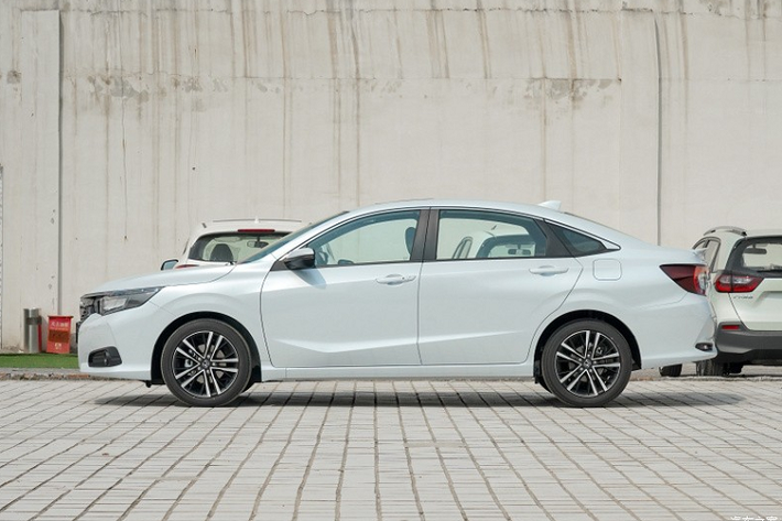 Hiện giá xe Honda Crider 2022 vẫn chưa được công bố. Trong khi đó, ở phiên bản cũ, mẫu sedan cỡ B này có giá dao động từ 99.800 - 169.800 Nhân dân tệ (khoảng 351 - 597 triệu đồng).