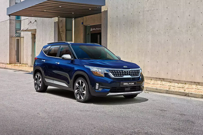 Màn hình giải trí của xe có kích thước 10,25 inch dạng cảm ứng và có kết nối Android Auto/Apple CarPlay.