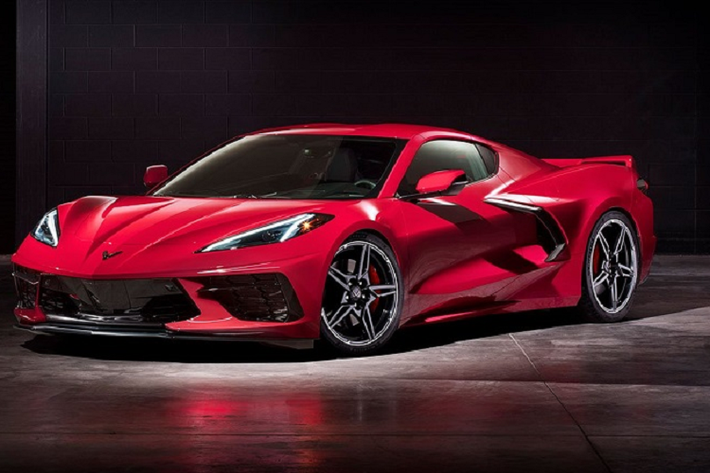 “Tôi đã lái Corvette trong 40 năm,” ông nói. “Nó là chiếc xe vui thú của tôi. Tôi có một chiếc Equinox 2018 làm phương tiện đi mua tạp hóa”.