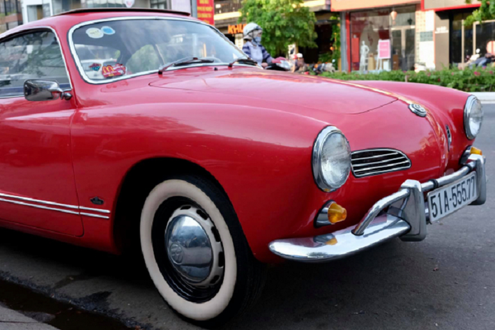 Tùy thuộc vào phiên bản Volkswagen Karmann Ghia Type 14 sử dụng động cơ 4 xy-lanh đối đỉnh (H4; flat engine) hút khí tự nhiên, làm mát bằng gió (air-cooled) mang dung tích 1.200 cc, 1.300 cc, 1.500 cc và 1.600 cc cho công suất khoảng 34 – 49 mã lực và mô-men xoắn cực đại 82 – 94Nm.