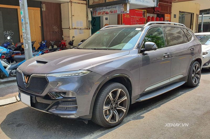 Được xuất xưởng với số lượng giới hạn chỉ 500 chiếc và độc quyền tại Việt Nam, VinFast President hạng sang có tất cả 18 màu ngoại thất nhưng hầu hết chủ sở hữu đều mua xe với màu đen.