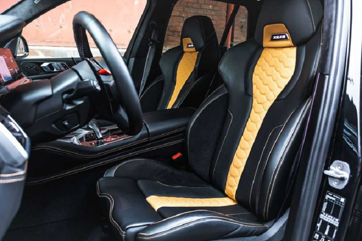 Nhờ những cải tiến trên, BMW X5 M độ Manhart đã mạnh mẽ tới 823 mã lực và có mô-men xoắn cực đại 1.080 Nm. Sức mạnh được gửi đến cả bốn bánh xe thông qua hộp số tự động 8 cấp nâng cấp mới.