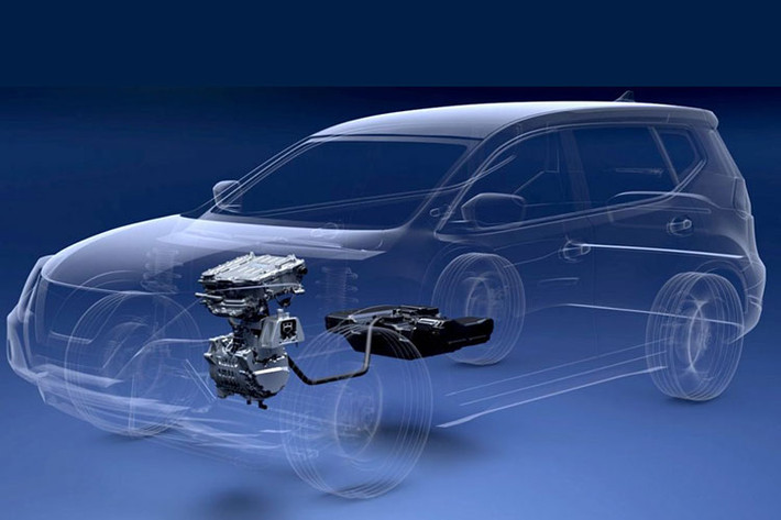 Theo những hình ảnh mới, ngôn ngữ thiết kế của Serena khá giống với người anh em Elgrand của mình, bao gồm bộ lưới tản nhiệt cỡ lớn đi kèm cụm đèn pha xếp chồng vát mỏng, tích hợp đèn chiếu sáng ban ngày DRL.