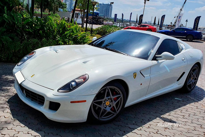 Theo anh Phạm Minh - Trưởng đoàn hành trình VietRally cho biết, những mẫu xe tham dự chuyến hành trình đầu tiên gồm các siêu xe và xe thể thao như Pagani Huayra, Lamborghini Aventador, Lamborghini Huracan, Ferrari F12 berlinetta, Ferrari 458 Speciale, McLaren 720s, Aston Martin Vanquish, Audi R8, BMW i8,...