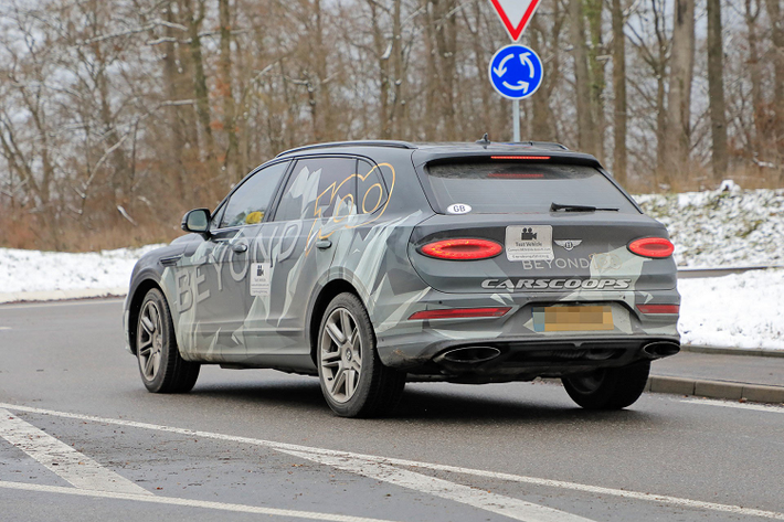 Hiện tại vẫn chưa có nhiều thông tin về giá xe Bentley Bentayga EWB phiên bản siêu sang thế hệ mới này, thời điểm ra mắt cũng đang là một ẩn số.