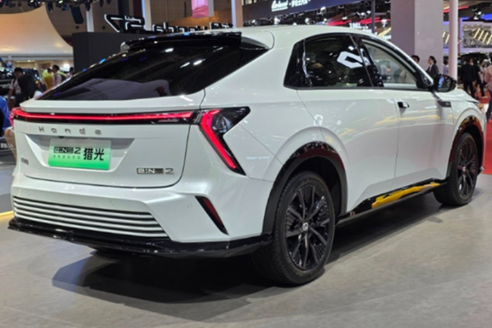 Sự thay đổi này không chỉ tăng tính thẩm mỹ mà còn nâng cao sự tiện dụng trong quá trình sử dụng hàng ngày.