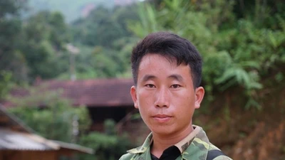 Trưởng bản Mùa A Thi: Ánh sáng của tri thức là con đường ngắn nhất giúp vượt núi đồi