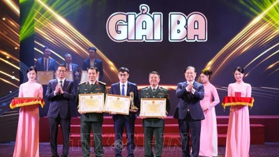 Nhà khoa học trẻ tạo bước đột phá vật liệu phục vụ quốc phòng