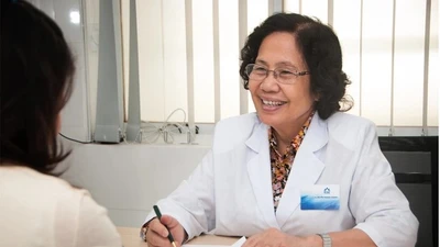 Nữ bác sĩ mang phép màu làm cha mẹ cho vạn gia đình hiếm muộn