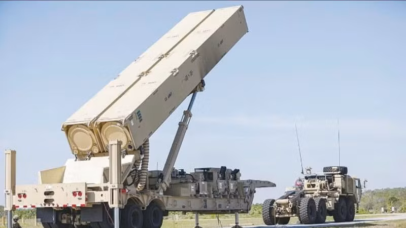 Tên lửa hành trình Barracuda-500M phóng từ mặt đất của Anduril Industries mang đến cho United States Army một loại vũ khí tấn công chính xác tầm xa được chứa trong container, được thiết kế để sản xuất nhanh, triển khai phân tán và tăng cường dự trữ tên lửa trong thời chiến sâu hơn. (Nguồn ảnh: Anduril Industries)