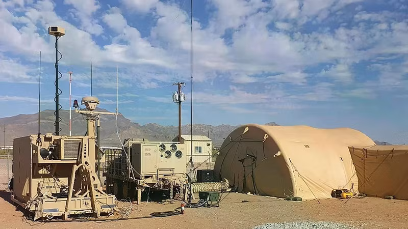Việc Kuwait dự kiến mua hệ thống Integrated Battle Command System của Hoa Kỳ sẽ củng cố mạng lưới phòng không và phòng thủ tên lửa Patriot của nước này bằng cách liên kết các radar, bệ phóng và trung tâm chỉ huy thành một lá chắn nhanh hơn, linh hoạt hơn trước các mối đe dọa từ tên lửa đạn đạo, tên lửa hành trình, máy bay không người lái và máy bay, trong bối cảnh căng thẳng gia tăng tại khu vực Vịnh (Nguồn ảnh: Northrop Grumman).