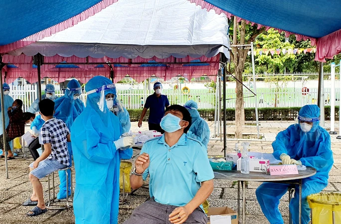 Vụ nâng giá kít test Covid-19: Sở Y tế Bình Dương khẳng định không ăn chia phần trăm với Công ty Việt Á