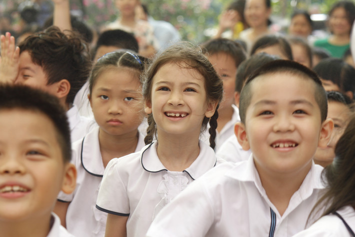 Những gương mặt tươi vui trong ngày khai giảng trường Everest.