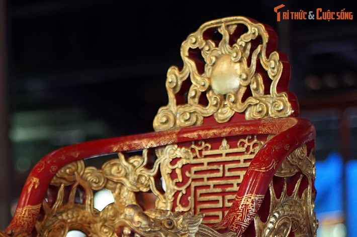 Trong tương lai, việc xác định được nguồn gốc của chiếc ngai vàng thứ ba rất có thể sẽ là cơ sở quan trọng để đề nghị công nhận hiện vật này là Bảo vật quốc gia, như hai ngai vàng còn lại.